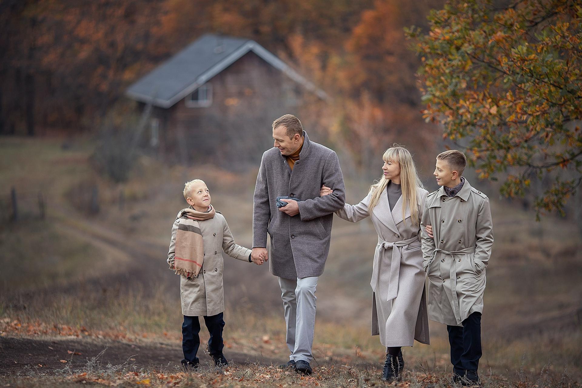 Crafting Visual Stories for Your Family Album